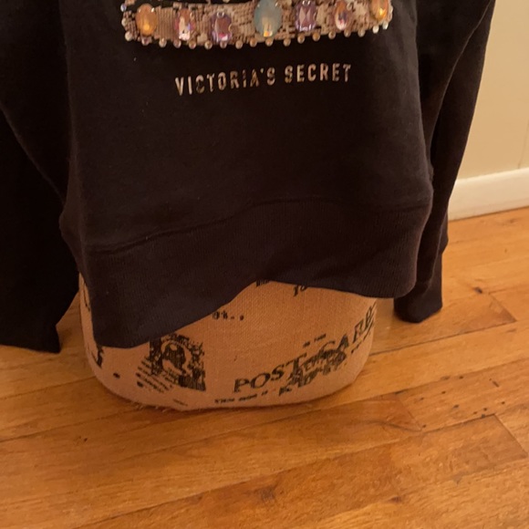 EUC VTG Victoria’s Secret very rare sweater queen bling - Picture 7 of 7